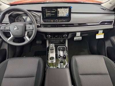 2026 Mitsubishi Outlander ES