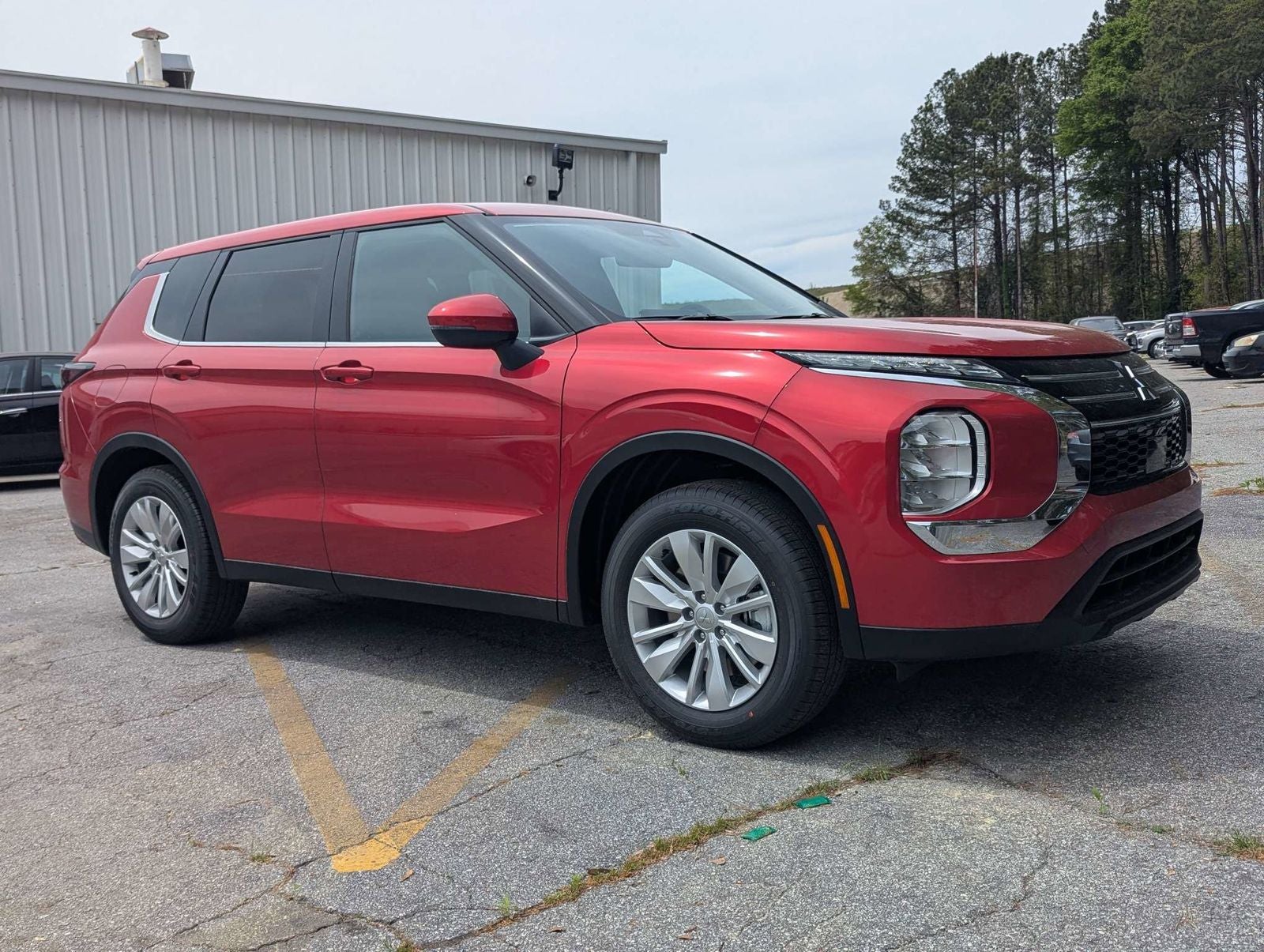 2026 Mitsubishi Outlander ES