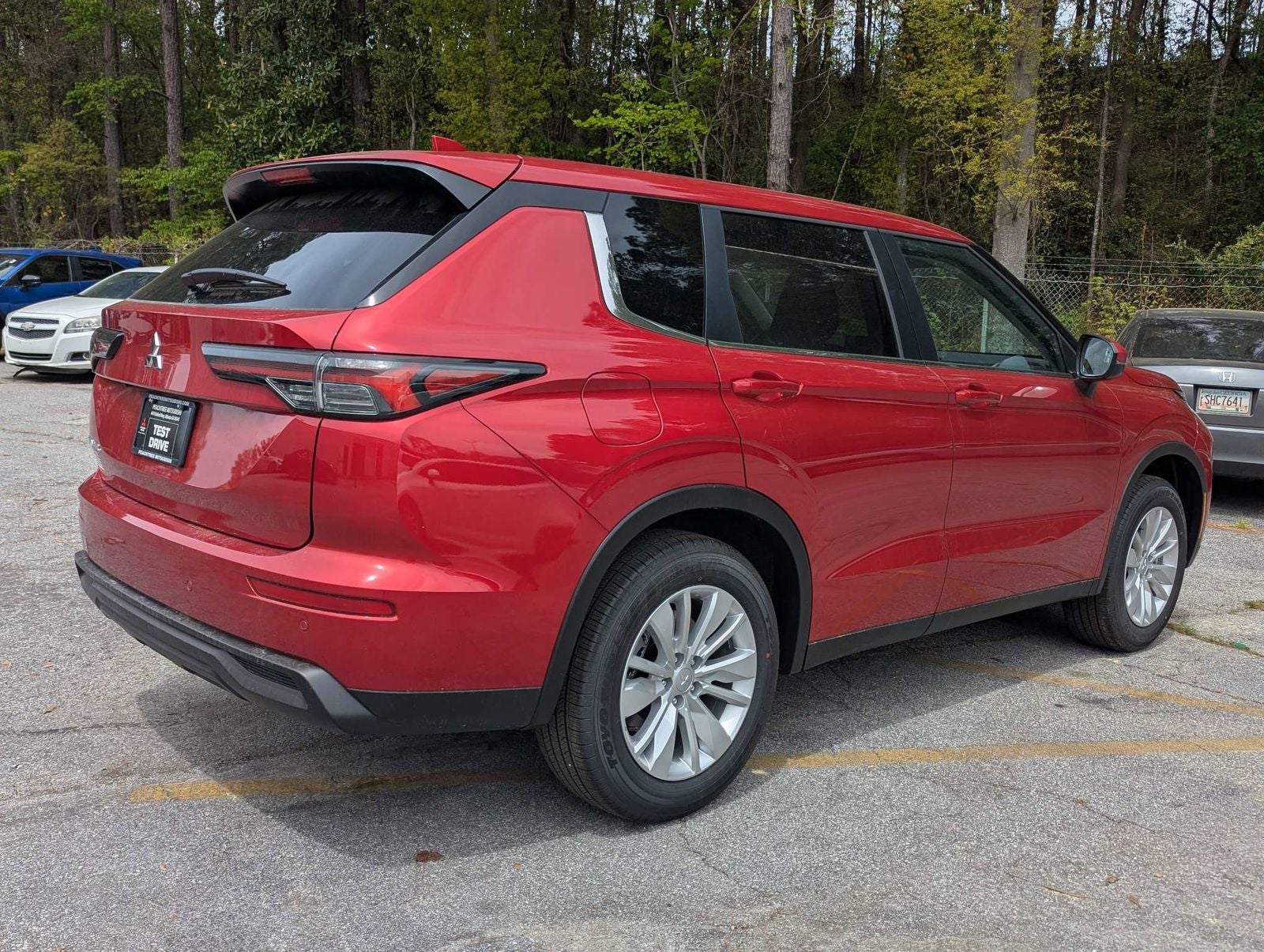 2026 Mitsubishi Outlander ES