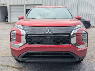 2026 Mitsubishi Outlander ES