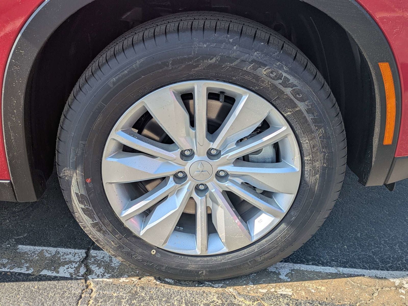 2026 Mitsubishi Outlander ES