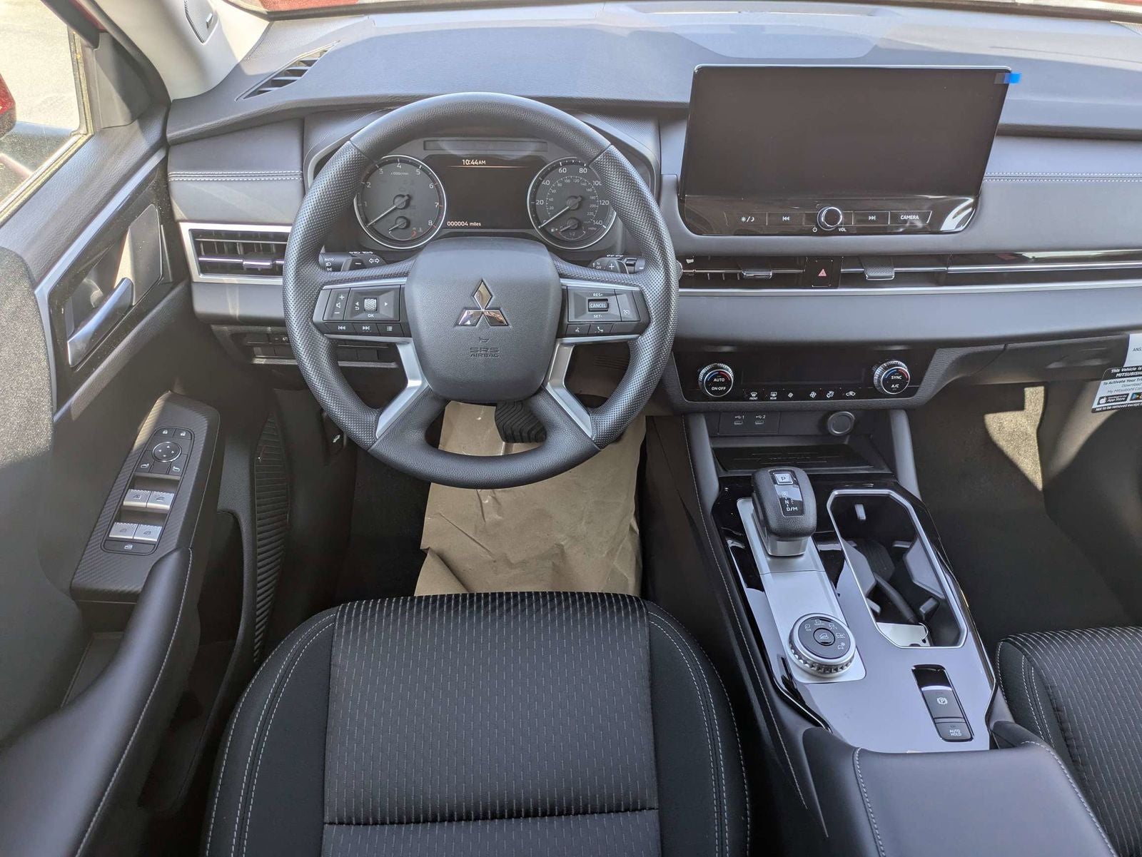 2026 Mitsubishi Outlander ES