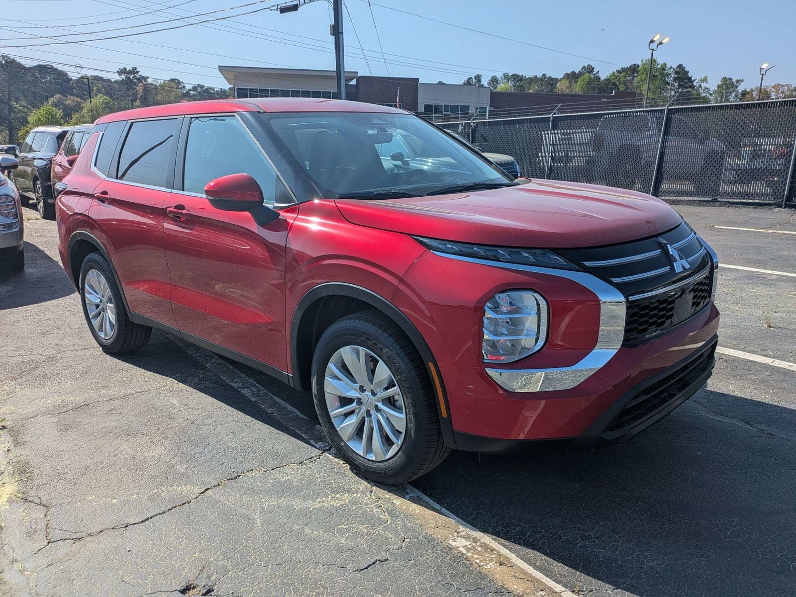 2026 Mitsubishi Outlander ES