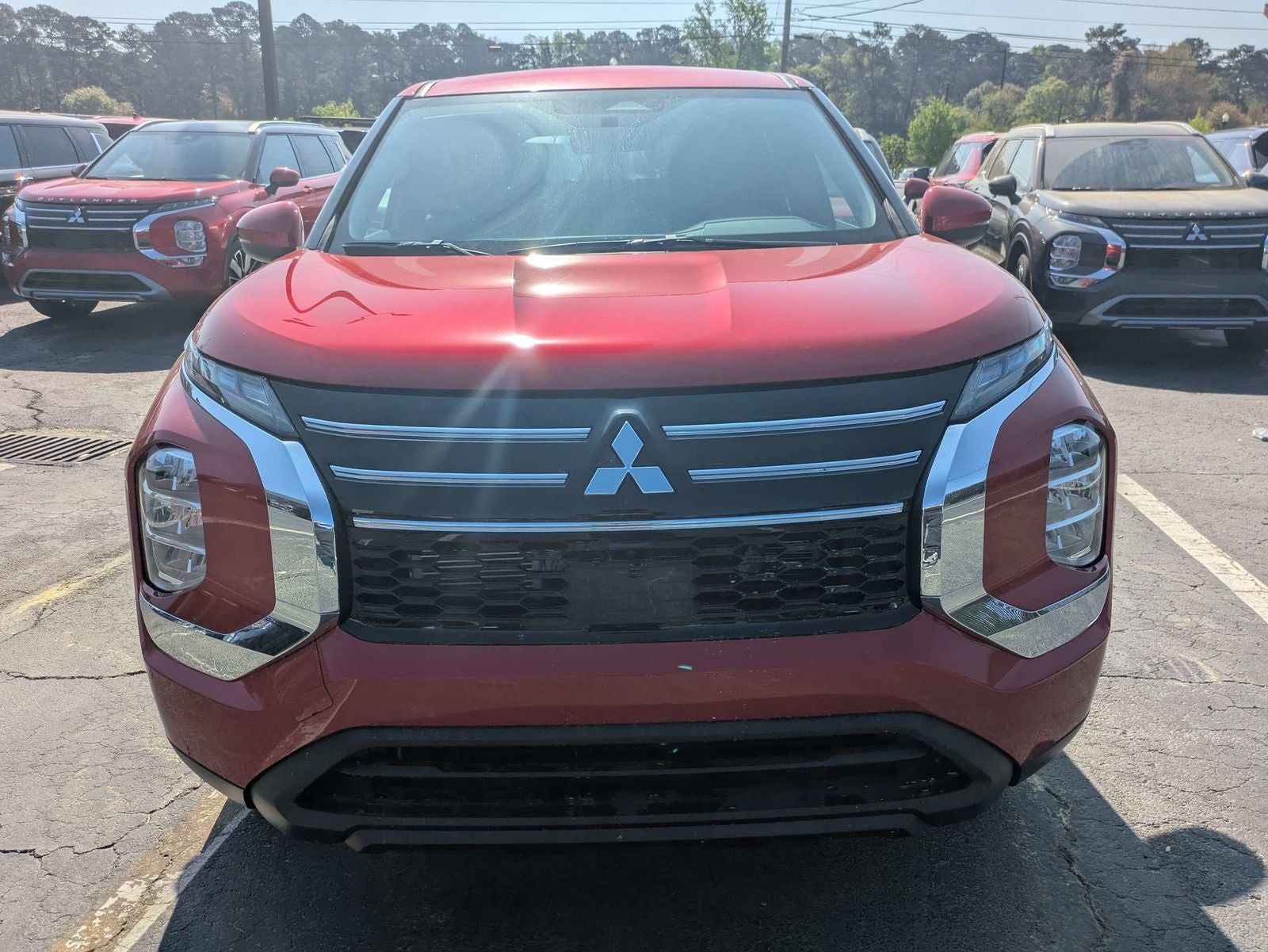 2026 Mitsubishi Outlander ES