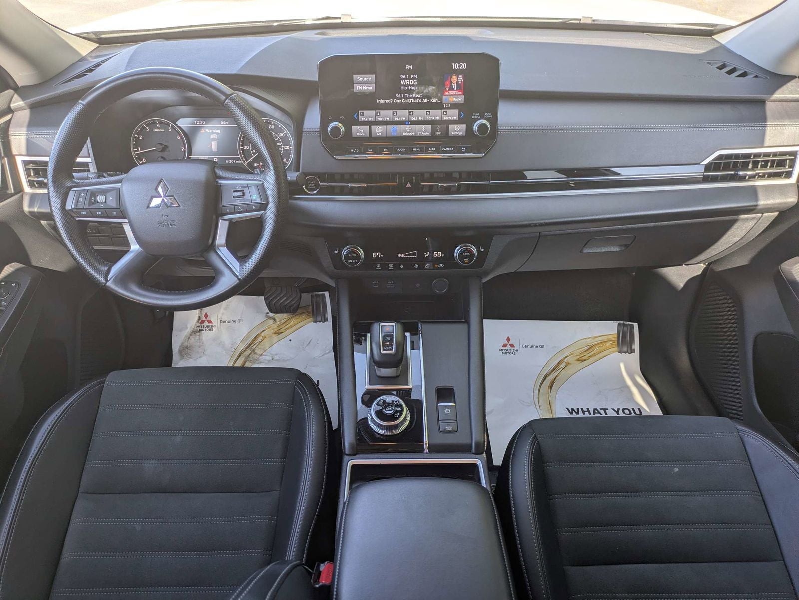 2024 Mitsubishi Outlander SE