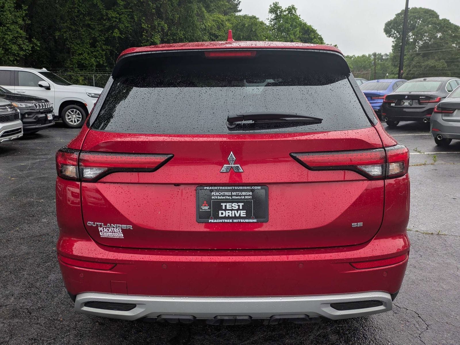 2024 Mitsubishi Outlander SE