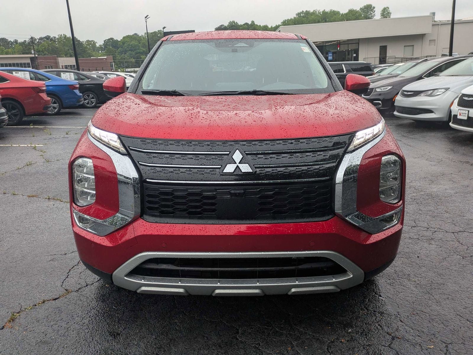 2024 Mitsubishi Outlander SE