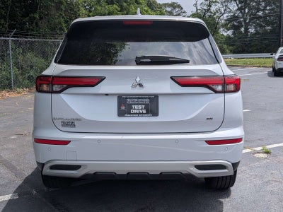 2024 Mitsubishi Outlander SE