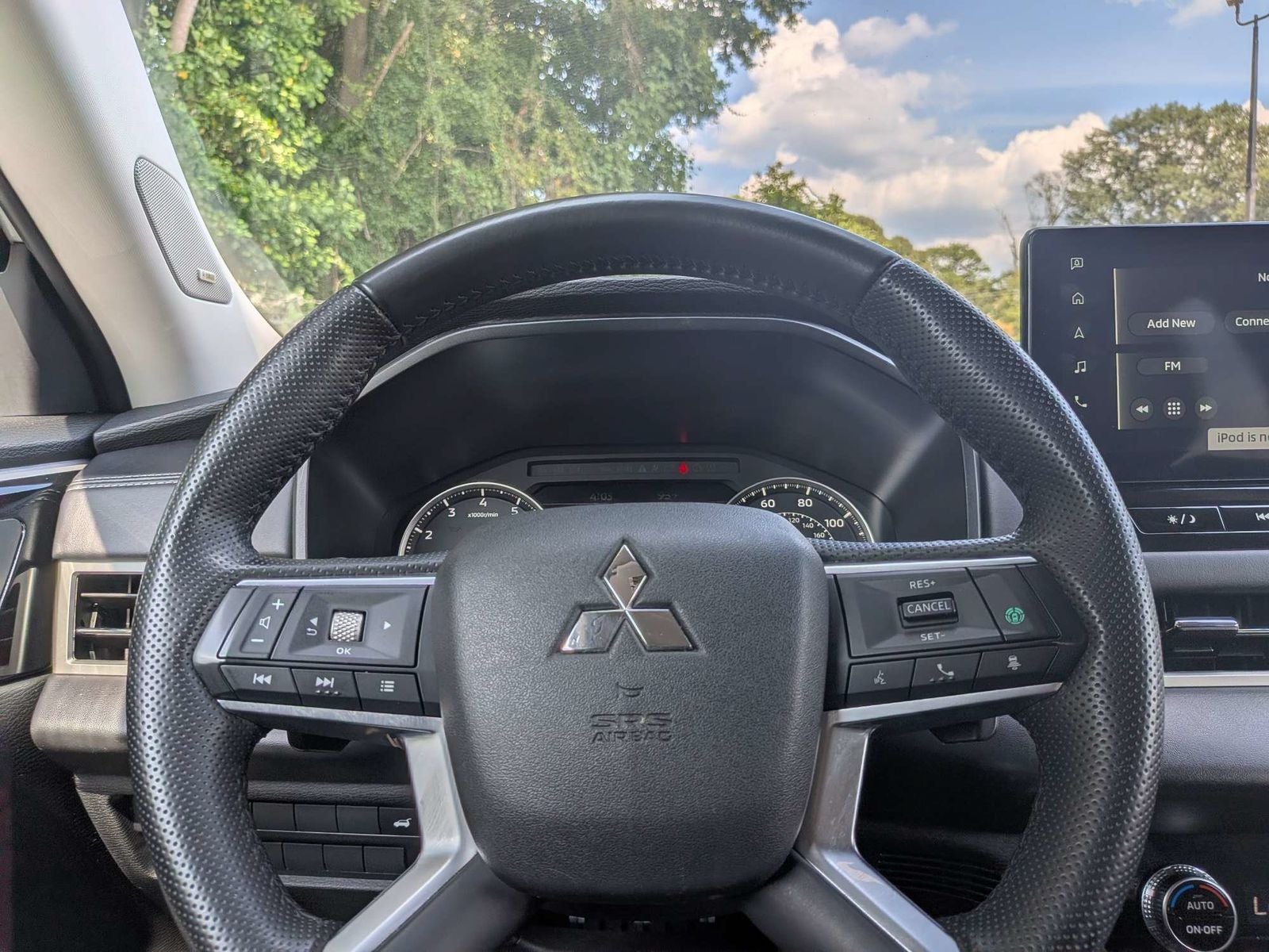 2025 Mitsubishi Outlander SE