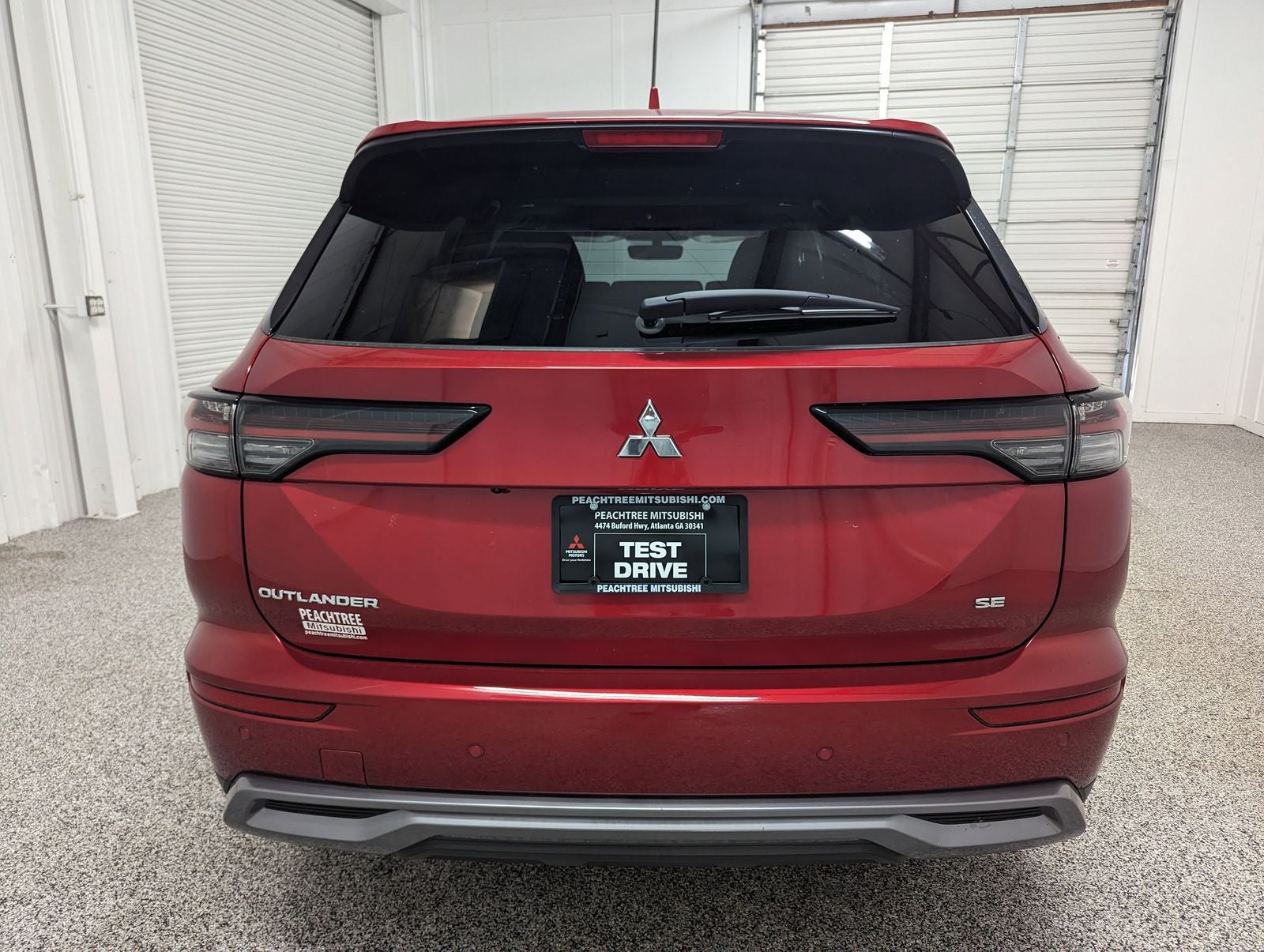 2025 Mitsubishi Outlander SE