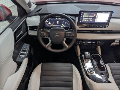 2025 Mitsubishi Outlander SE
