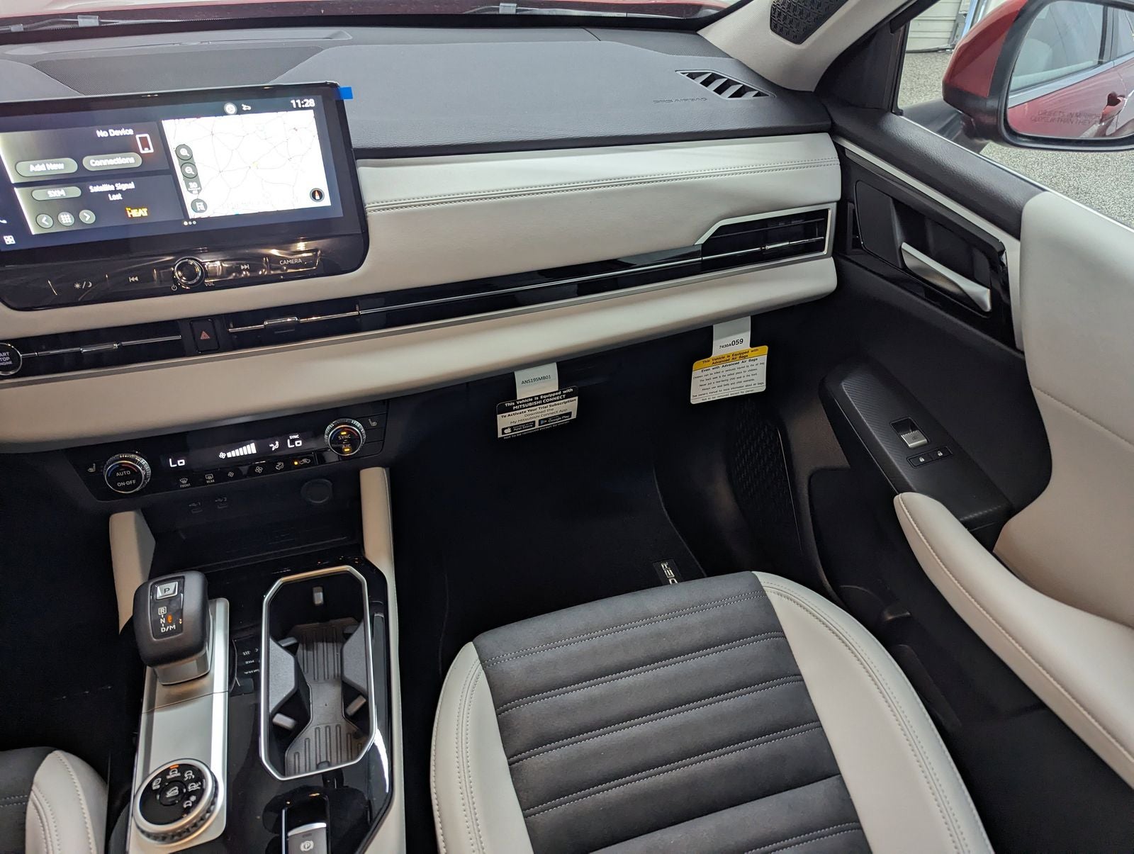 2025 Mitsubishi Outlander SE