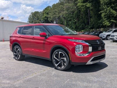 2024 Mitsubishi Outlander SE