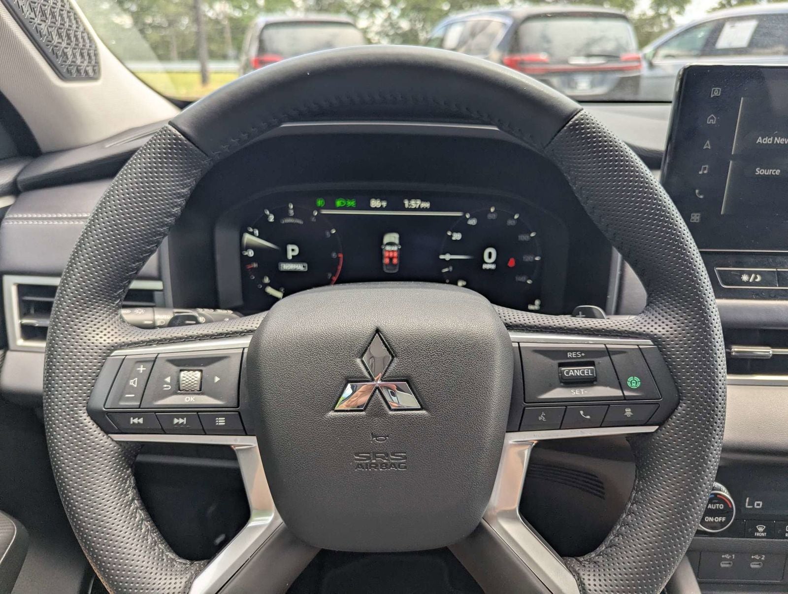 2025 Mitsubishi Outlander SE
