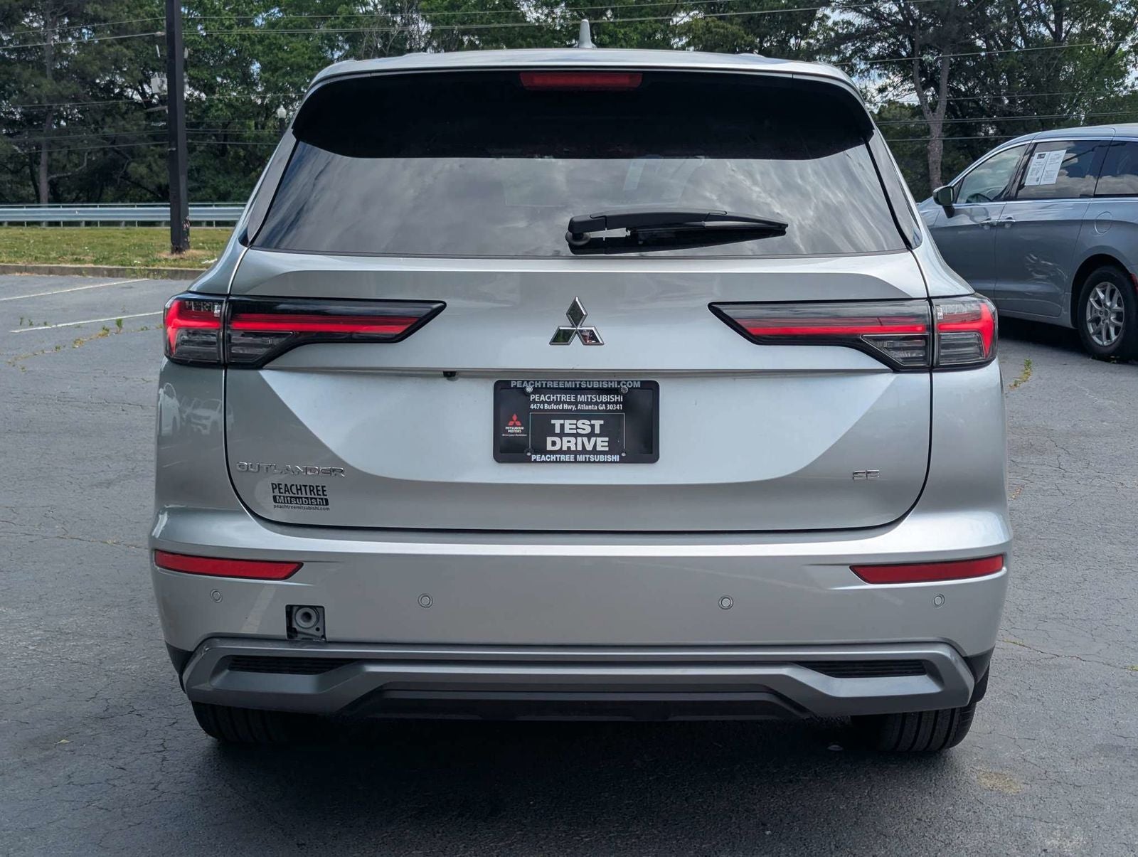 2025 Mitsubishi Outlander SE