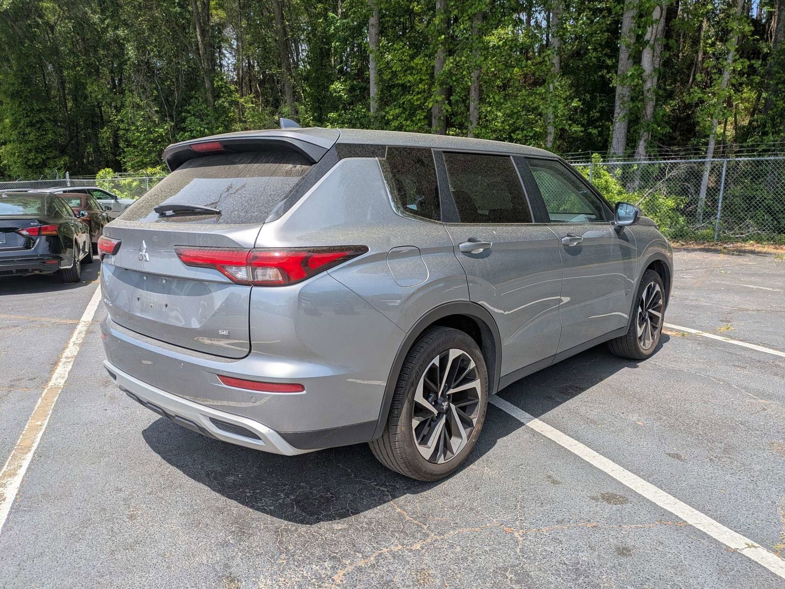2024 Mitsubishi Outlander SE
