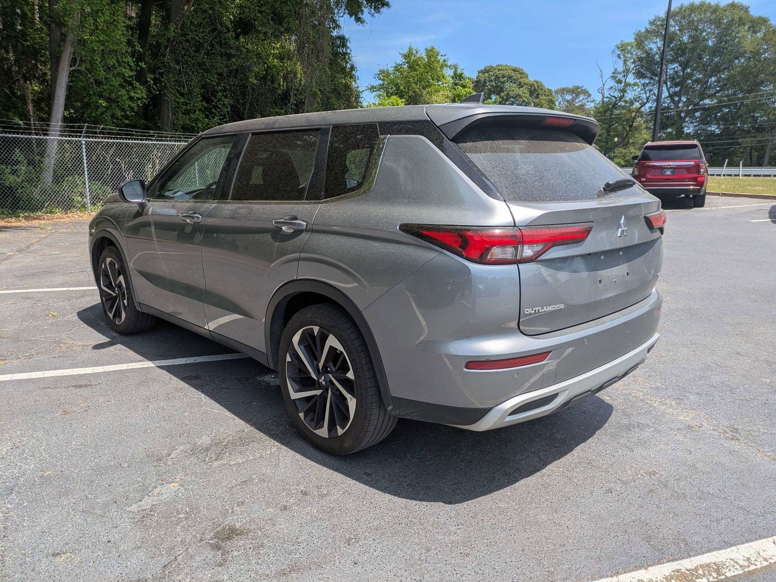 2024 Mitsubishi Outlander SE