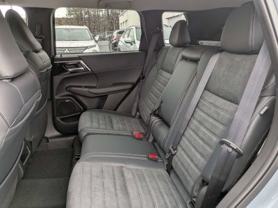2026 Mitsubishi Outlander SE
