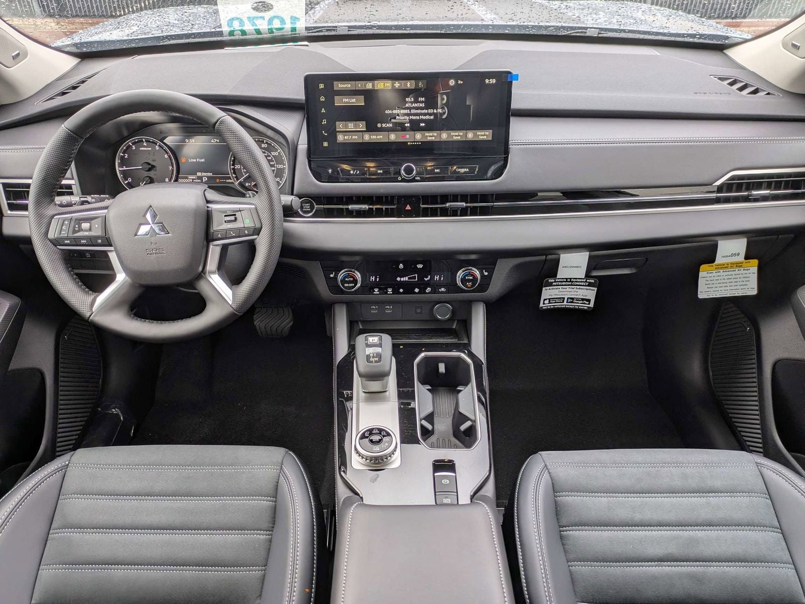 2026 Mitsubishi Outlander SE