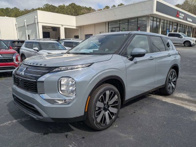 2026 Mitsubishi Outlander SE