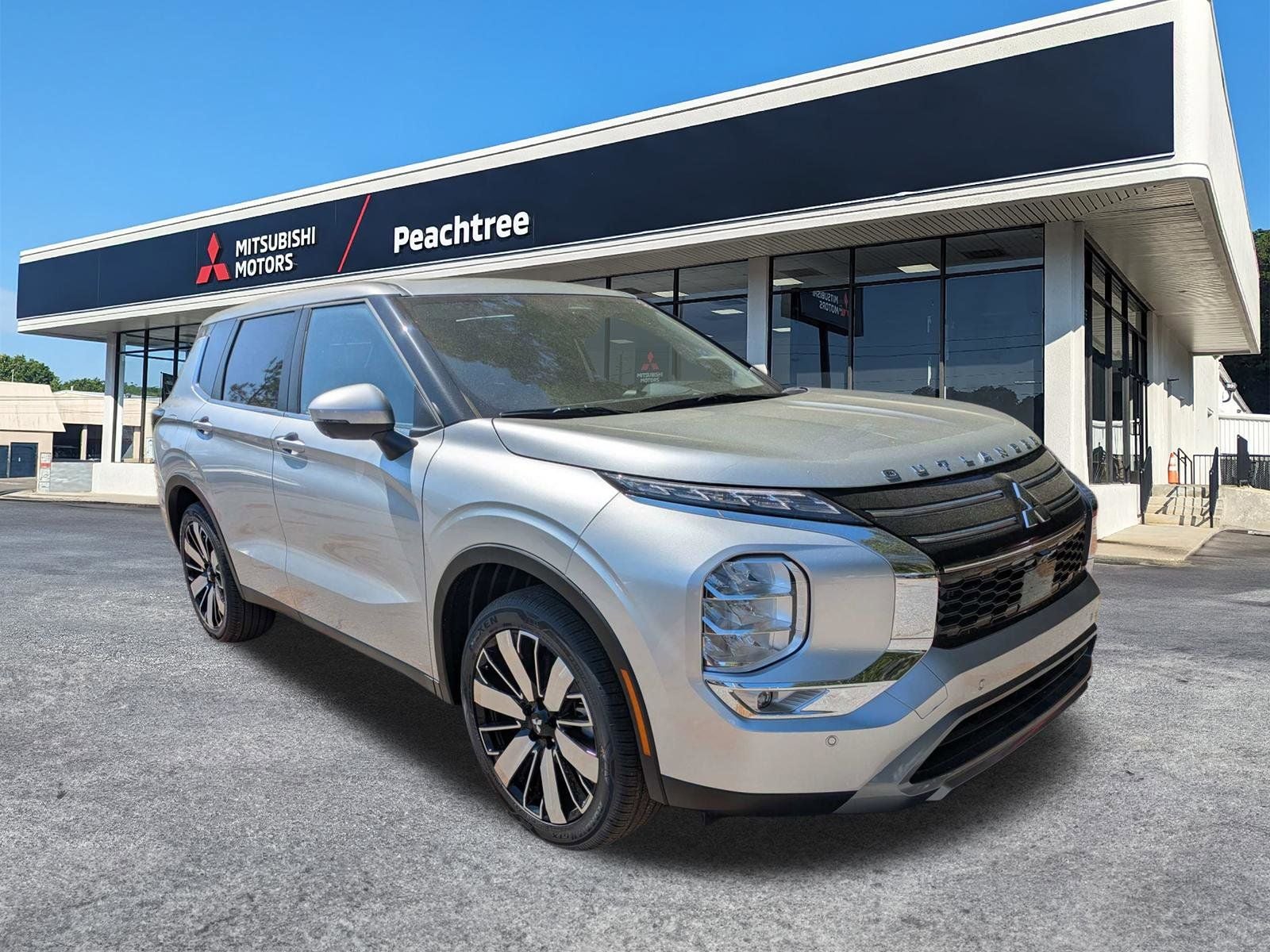 2026 Mitsubishi Outlander SE