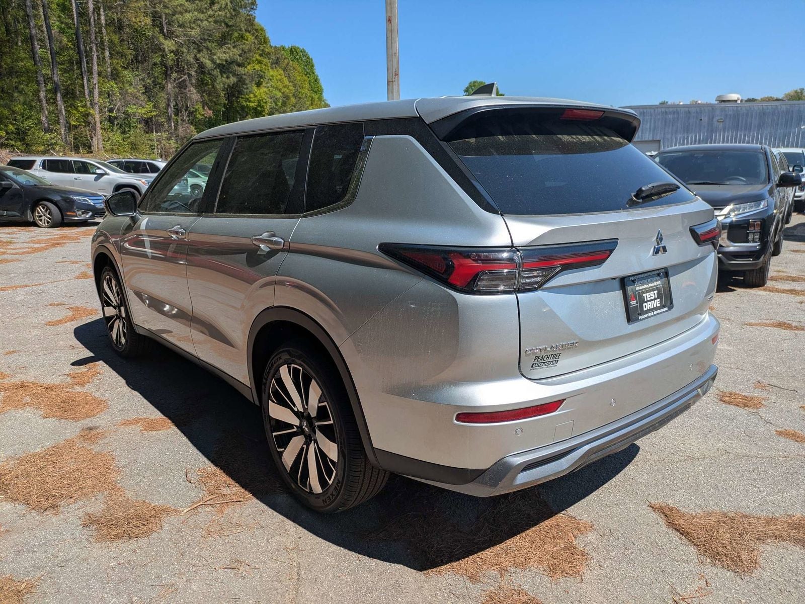 2026 Mitsubishi Outlander SE