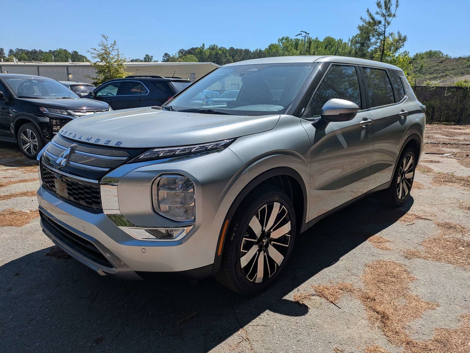 2026 Mitsubishi Outlander SE