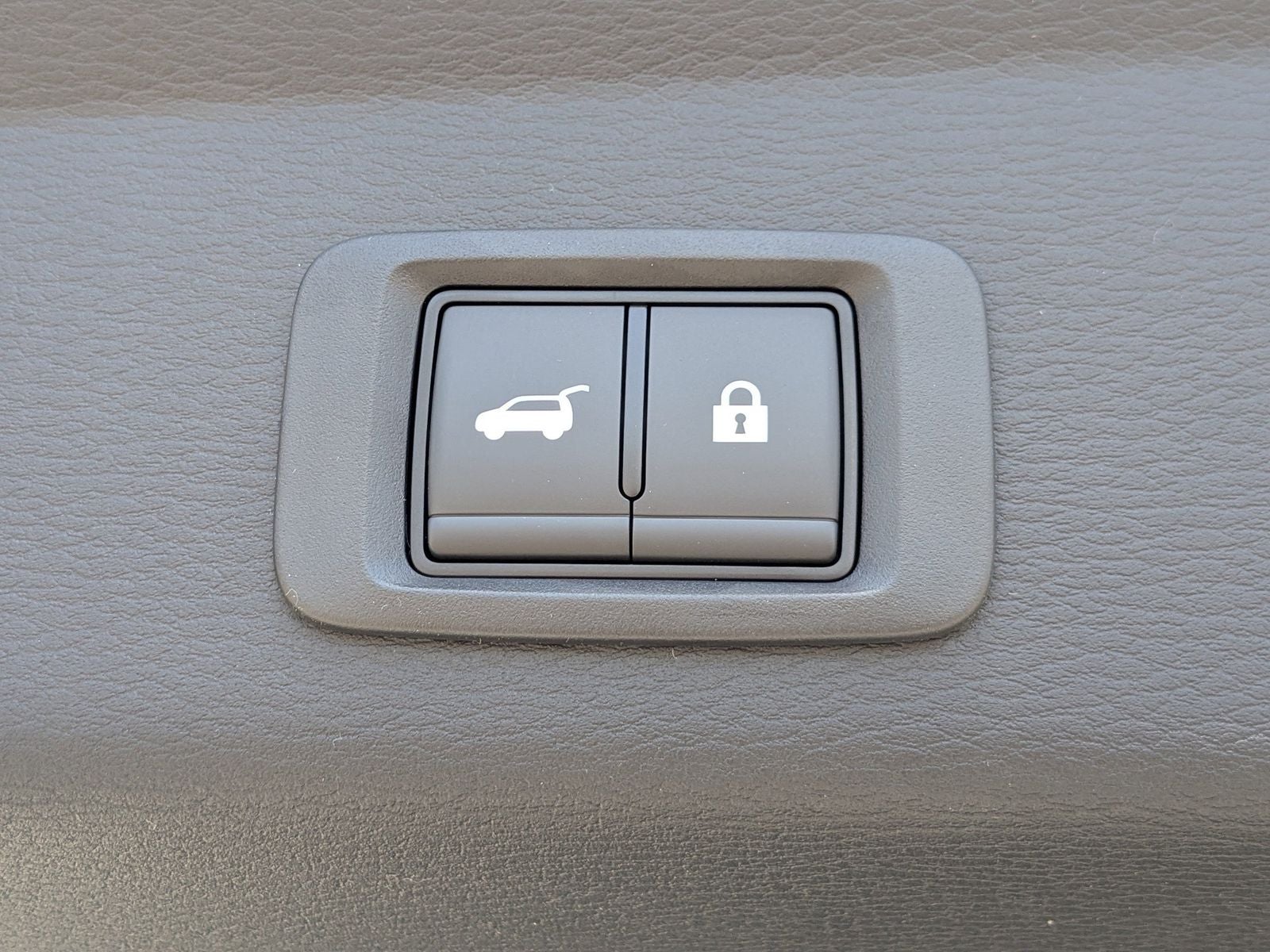 2026 Mitsubishi Outlander Base