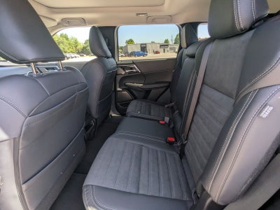 2026 Mitsubishi Outlander Base