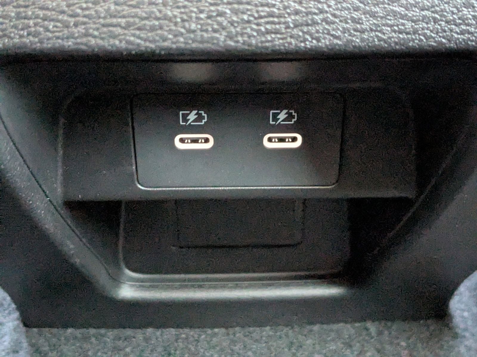 2026 Mitsubishi Outlander Base