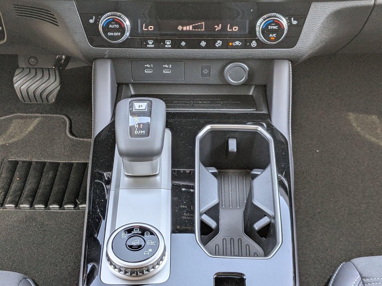 2026 Mitsubishi Outlander Base