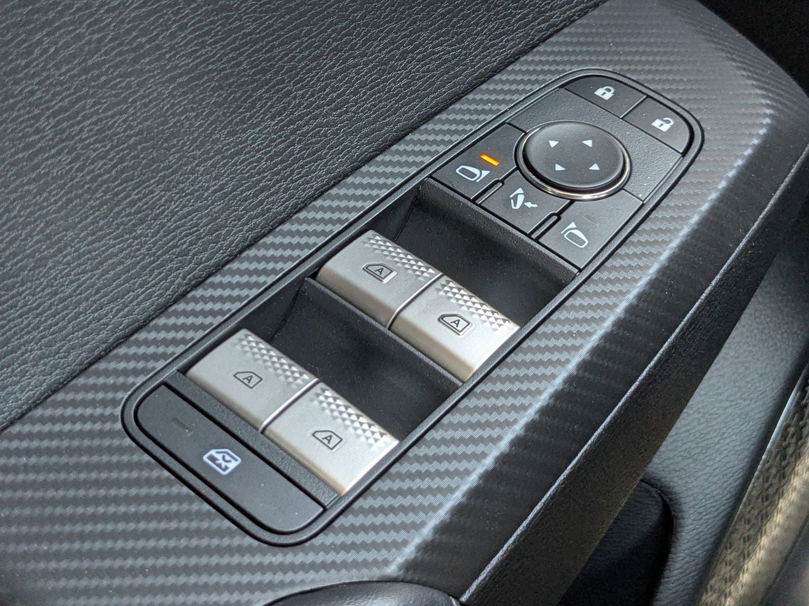 2026 Mitsubishi Outlander Base