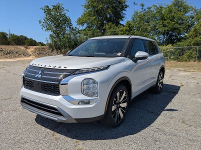 2026 Mitsubishi Outlander Base