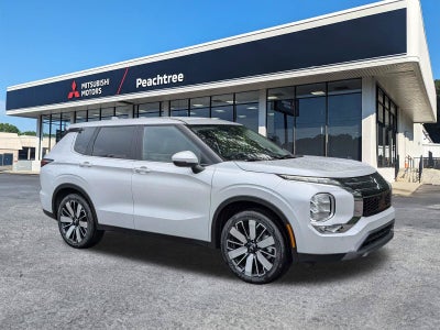 2026 Mitsubishi Outlander SE