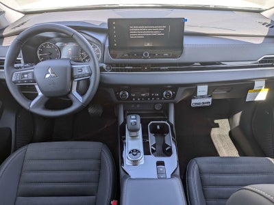 2026 Mitsubishi Outlander Base
