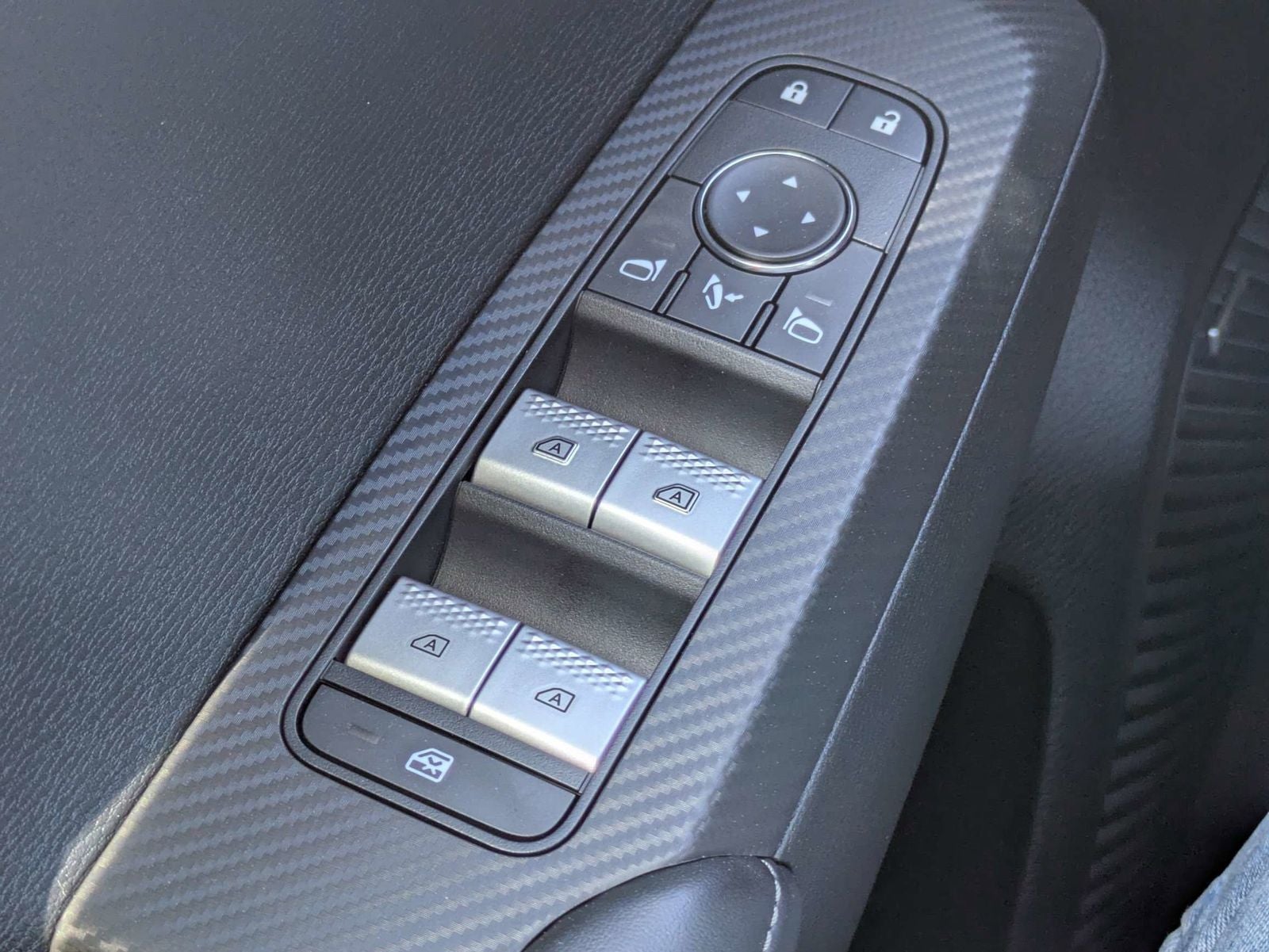 2026 Mitsubishi Outlander Base