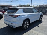 2026 Mitsubishi Outlander Base