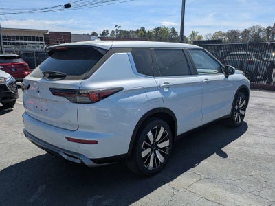 2026 Mitsubishi Outlander Base