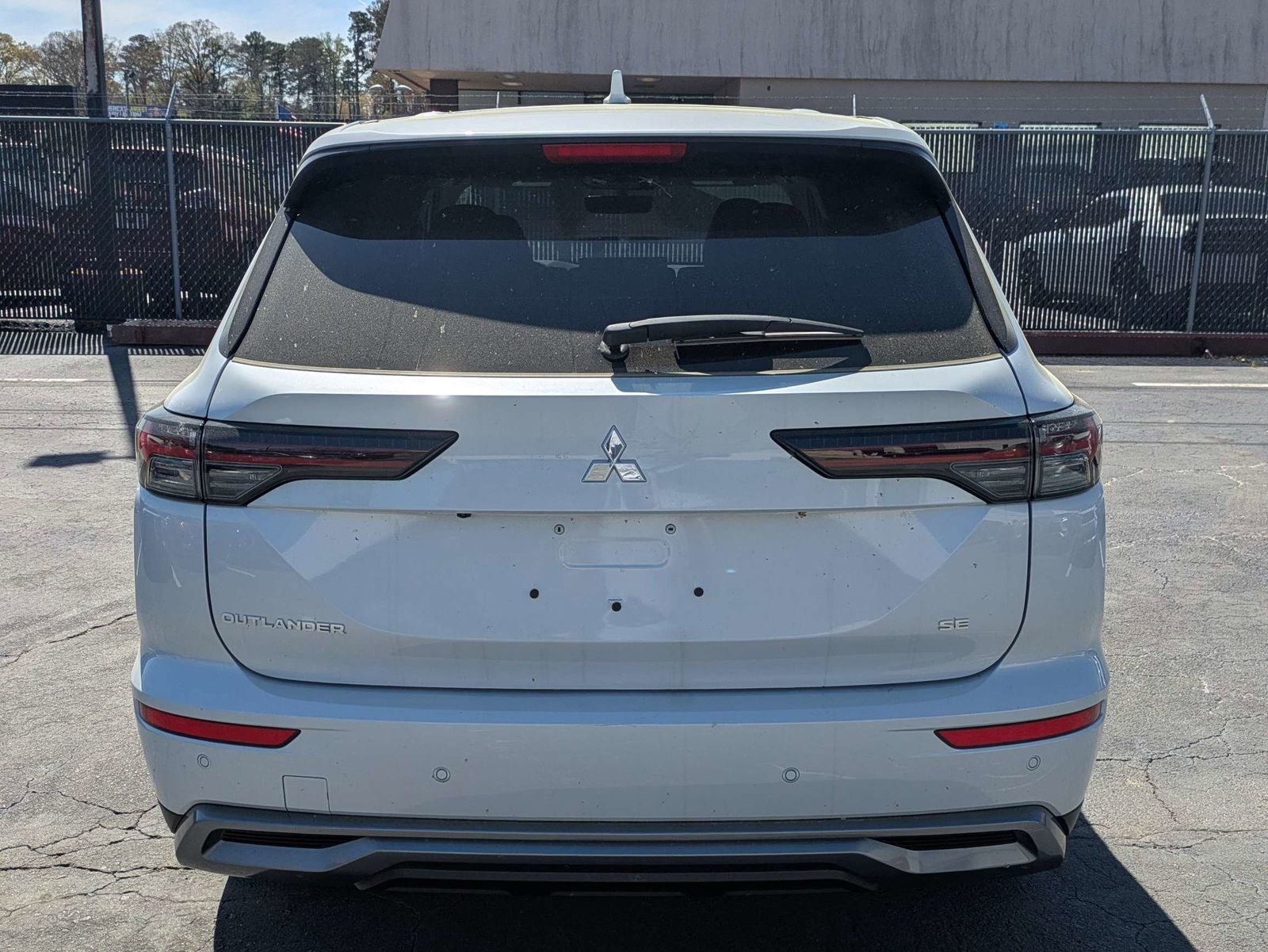 2026 Mitsubishi Outlander Base