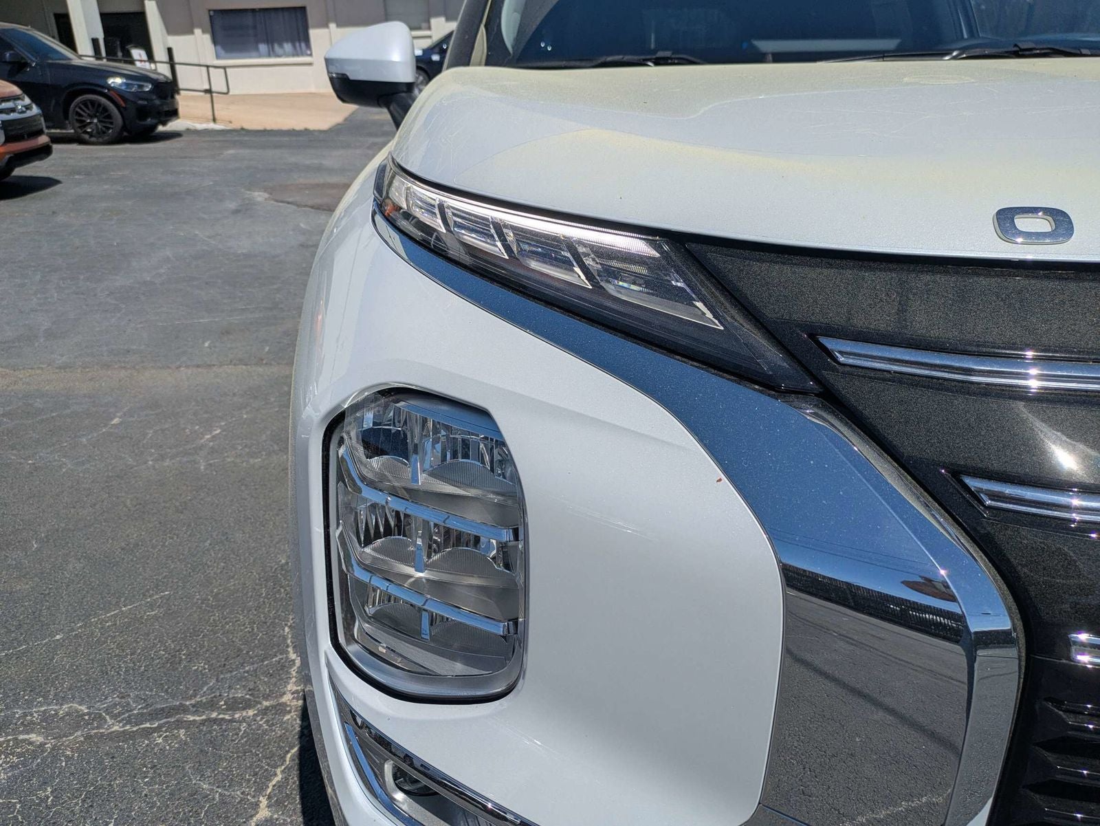 2026 Mitsubishi Outlander Base