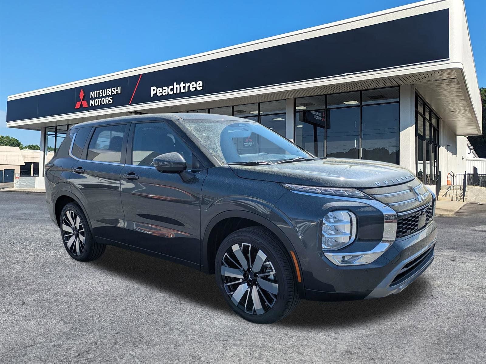 2026 Mitsubishi Outlander SE