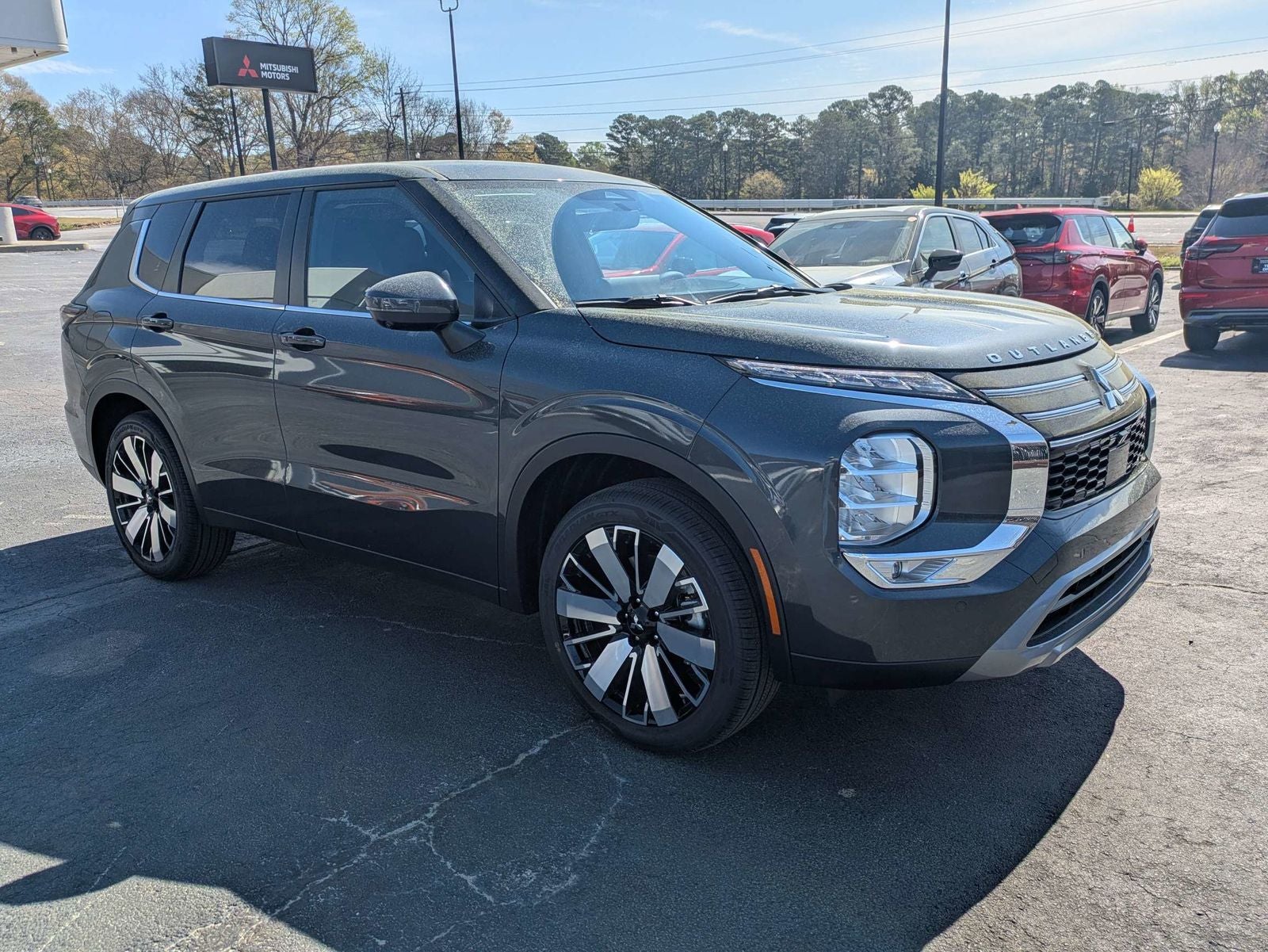 2026 Mitsubishi Outlander SE