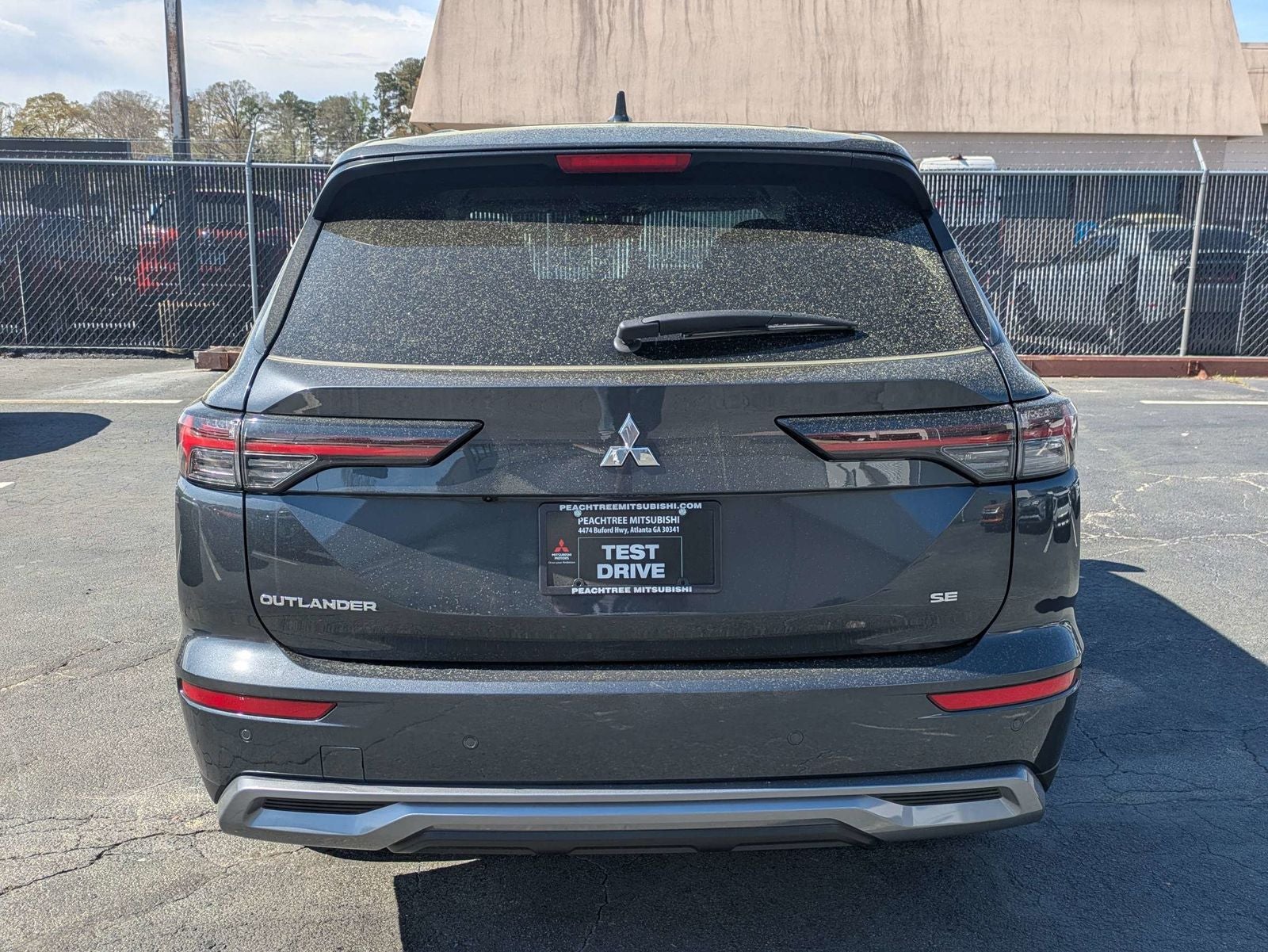2026 Mitsubishi Outlander SE