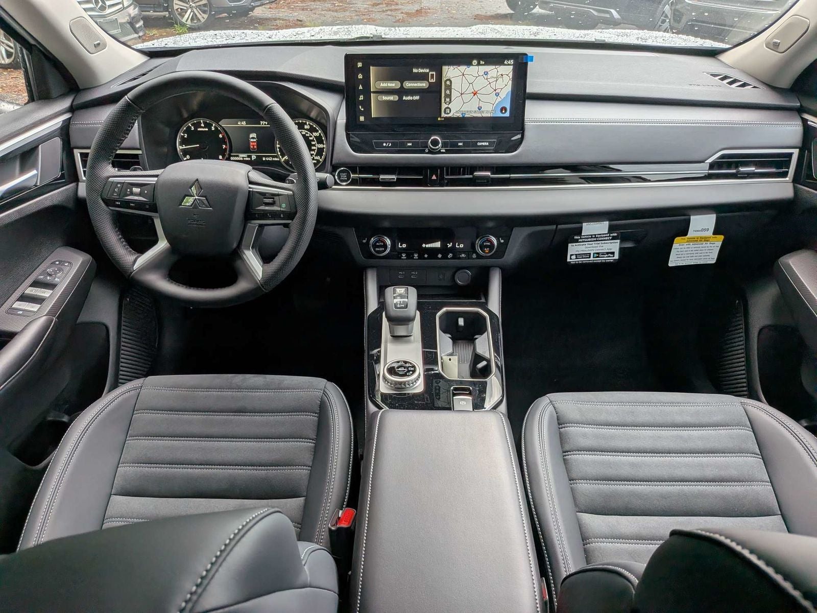2026 Mitsubishi Outlander SE