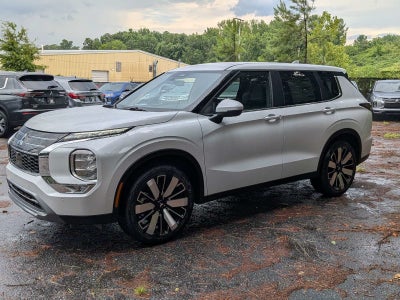 2026 Mitsubishi Outlander SE