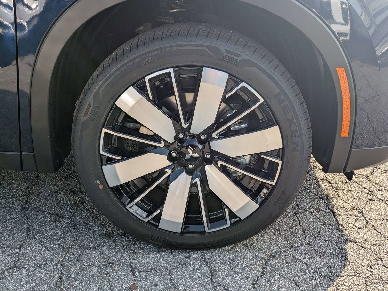2026 Mitsubishi Outlander SE