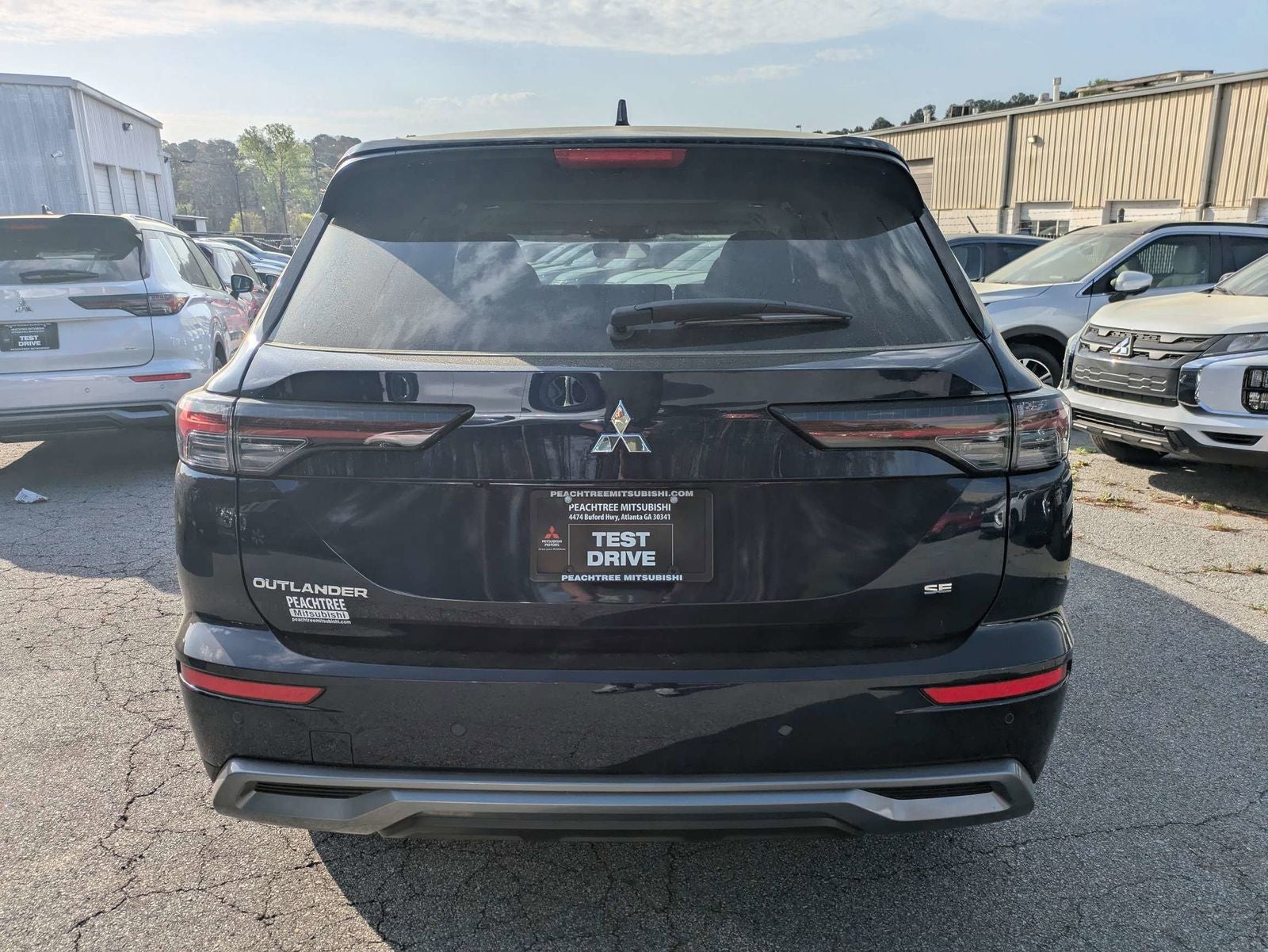 2026 Mitsubishi Outlander SE