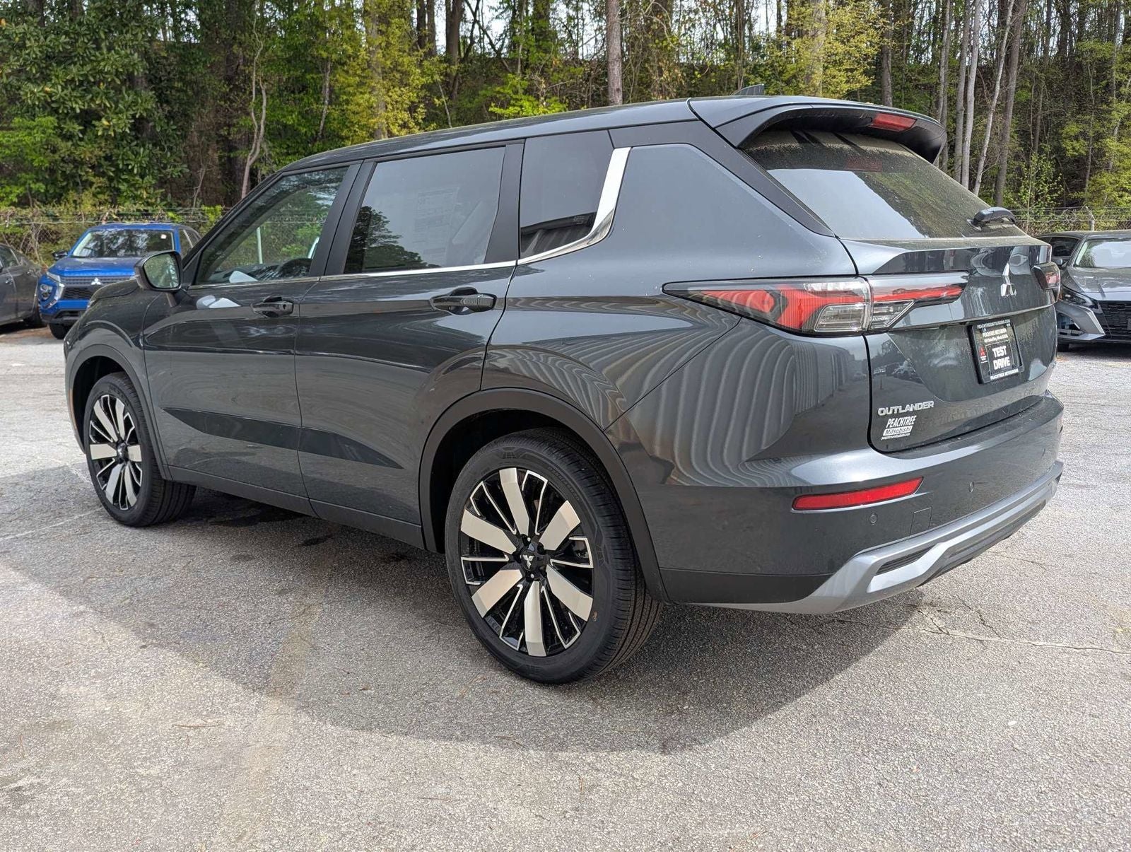 2026 Mitsubishi Outlander SE