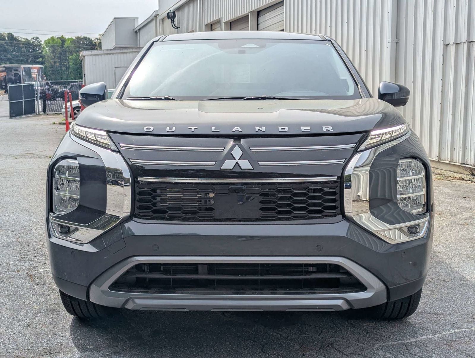 2026 Mitsubishi Outlander SE