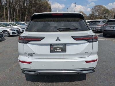2026 Mitsubishi Outlander SE